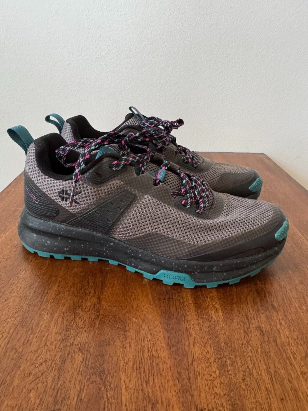 Kuru Atom Trail in Jet Black - Dark Teal